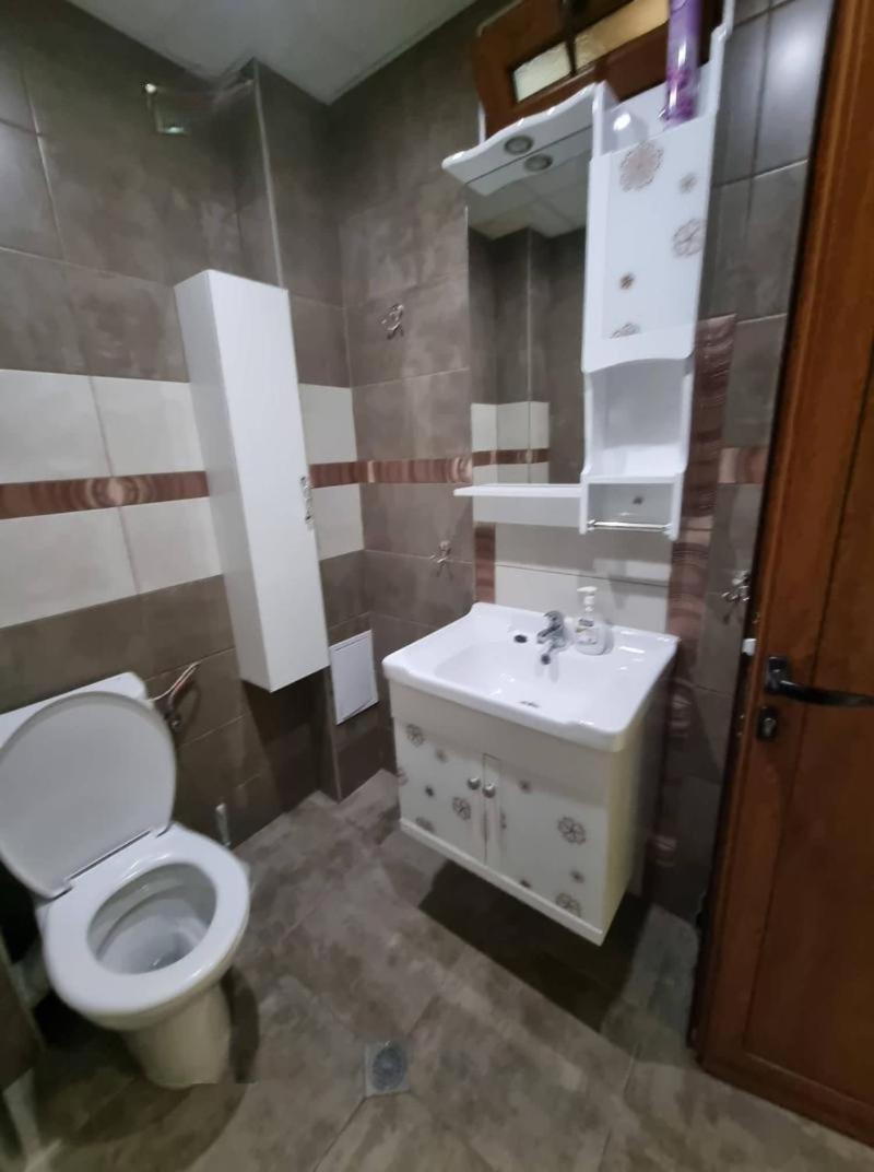 Апартамент Плевен Esterno foto