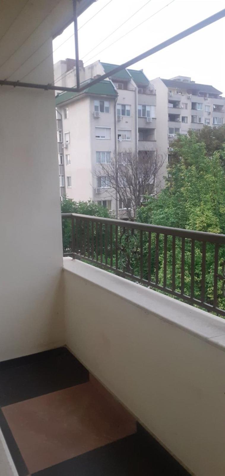 Апартамент Плевен Esterno foto